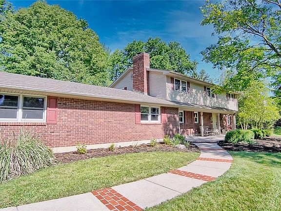 2nd image of 5607 Royalwood Dr