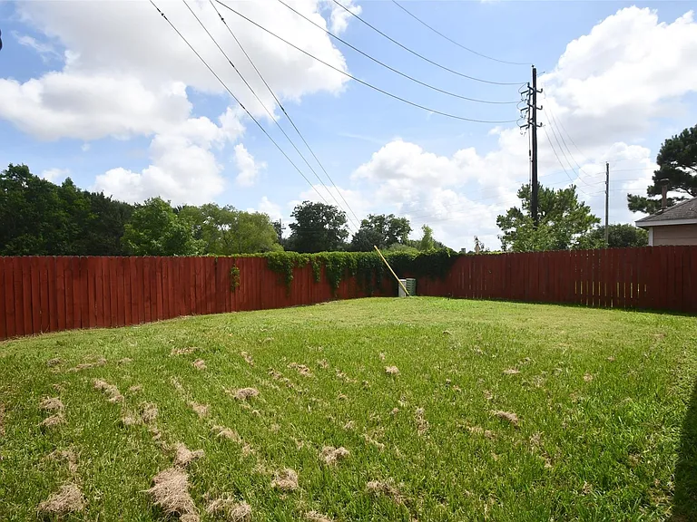 24406 Lakecrest Village Dr — Photo 28