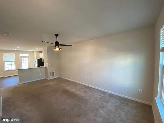 3rd image of 535 River Crest Way