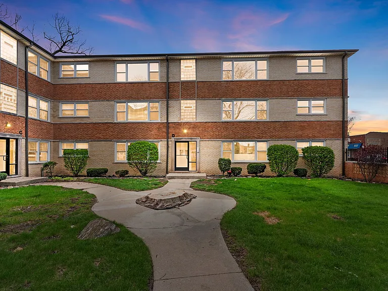 7900 S Merrill Ave #2E — Photo 17