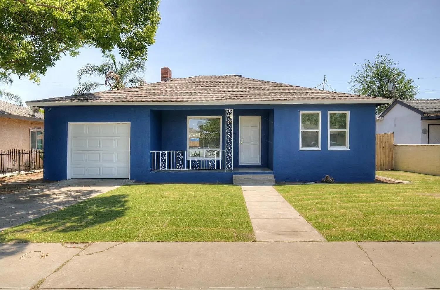 3858 Maywood Dr N photo 1