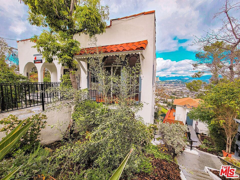 1st image of 2436 Echo Park Ave