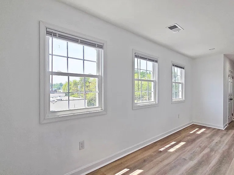 1712 Mount Vernon Ave #E — Photo 2