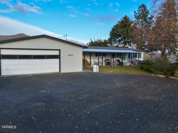 131 Parish Rd, Selah, WA 98942