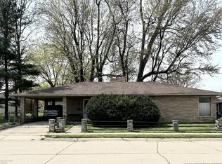 23016 Pleasant St, Saint Clair Shores, MI 48080