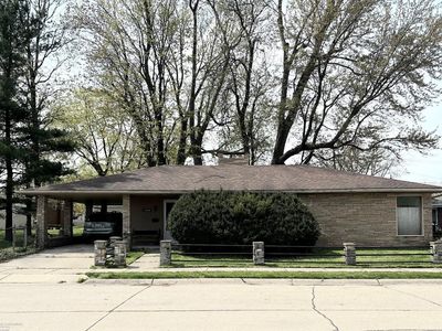 23016 Pleasant St, Saint Clair Shores, MI, 48080