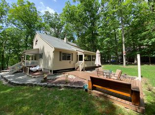 225 Falling Waters Blvd, Lackawaxen, PA 18435