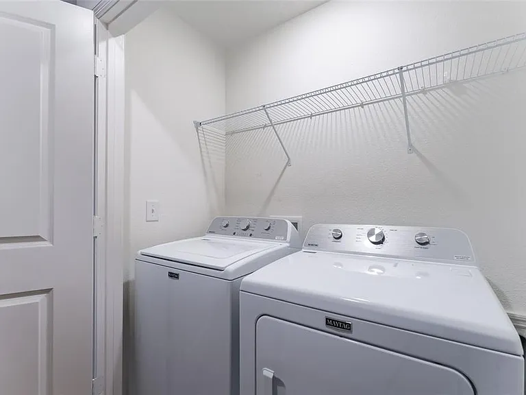 16607 Luminary Loop — Photo 14