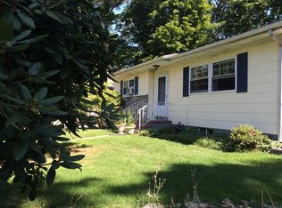 4 Laurel Ln, Wading River, NY 11792