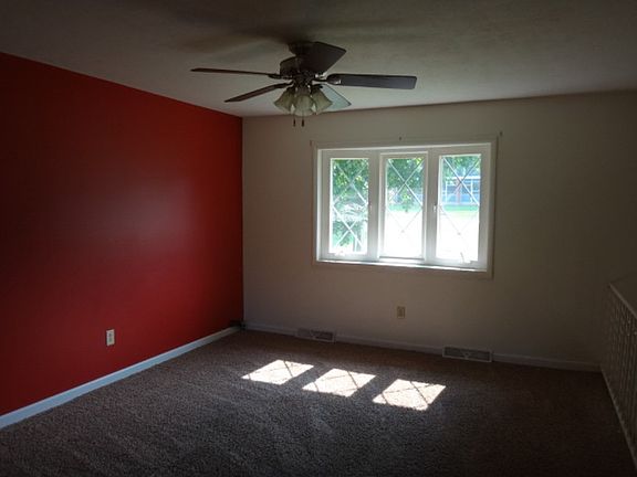 2nd image of 176 Plyleys Ln