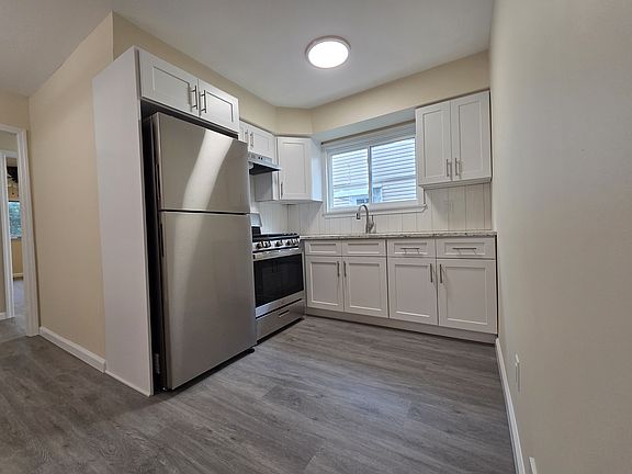 4th image of 30 Amber St Floor 2