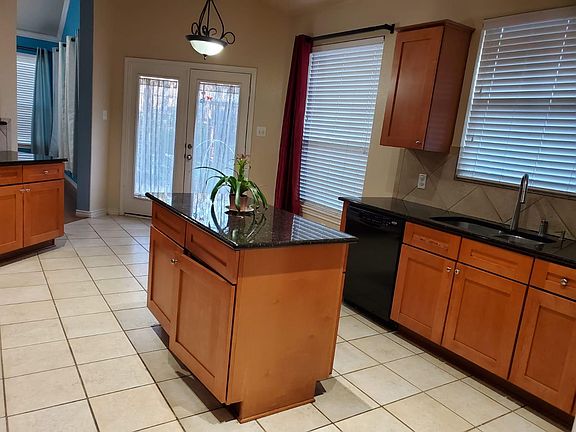 4th image of 2728 Bay De Vieux Dr