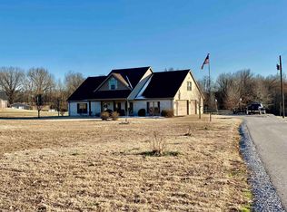 6395 Feathers Chapel Dr, Somerville, TN 38068