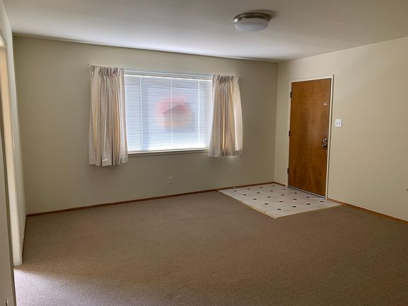 2nd image of 14 Magnolia Ave #14