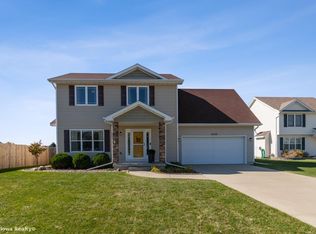 5818 NW 106th St, Johnston, IA 50131