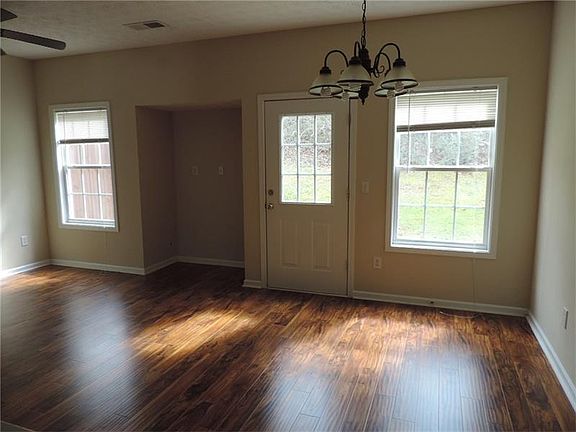 2nd image of 153 Creekwood Dr