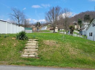 8117 Southern Ave, Stonewood, WV 26301