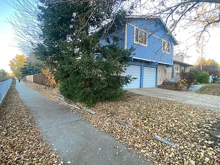 8301 Chase Dr — Photo 3