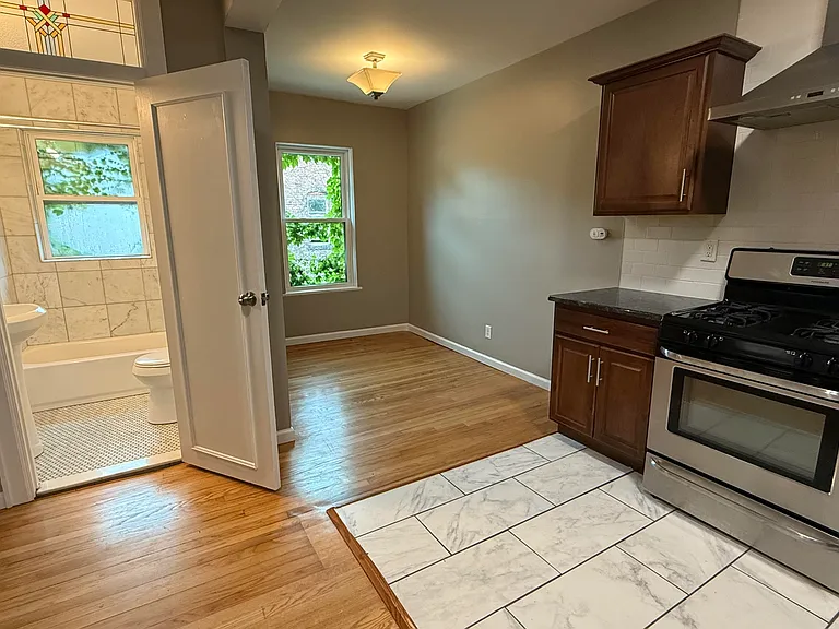 244 Allen St #4 — Photo 2