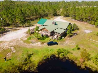 179 Longleaf Dr, Eastpoint, FL 32328