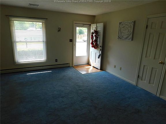 5th image of 5373 Karen Cir