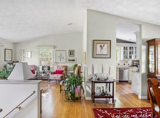 5 Lisa Ln, Bristol, RI 02809