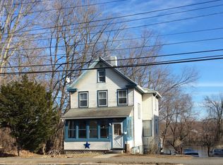 956 Main St, Holyoke, MA 01040