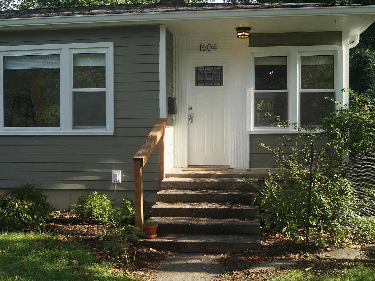 3 bed, 1100 sqft, $2,900 — Photo 1