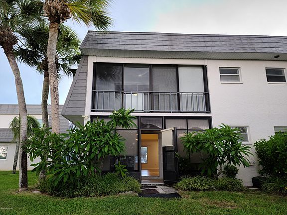 3rd image of 439 Dove Ln #439
