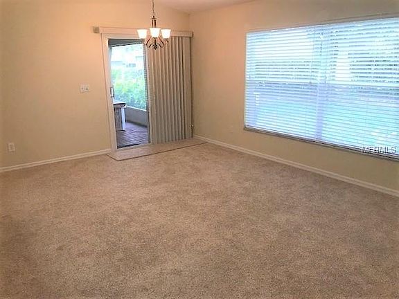 4th image of 665 Villa Ct