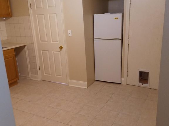 2nd image of 2142 S 15th St Floor 3