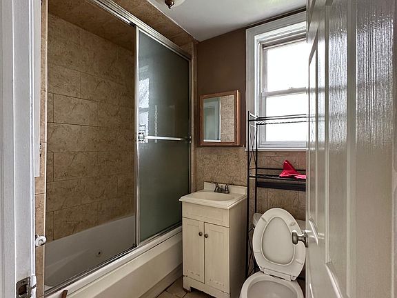 4th image of 62 Wright Ave #1F