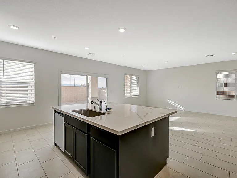 485 Daphne Ter — Photo 25