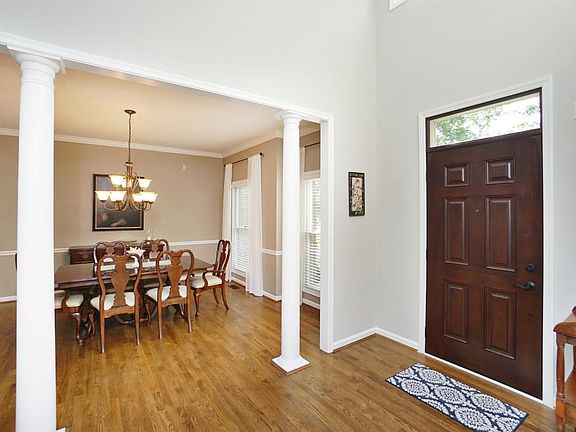 4th image of 590 Three Chimneys Ln