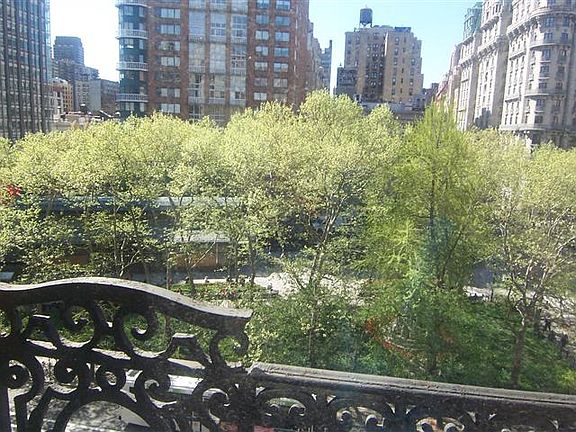 5th image of 170 W 73rd St APT 6D1