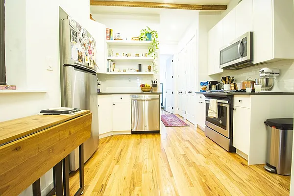 Rented by Brick&Mortar | media 19