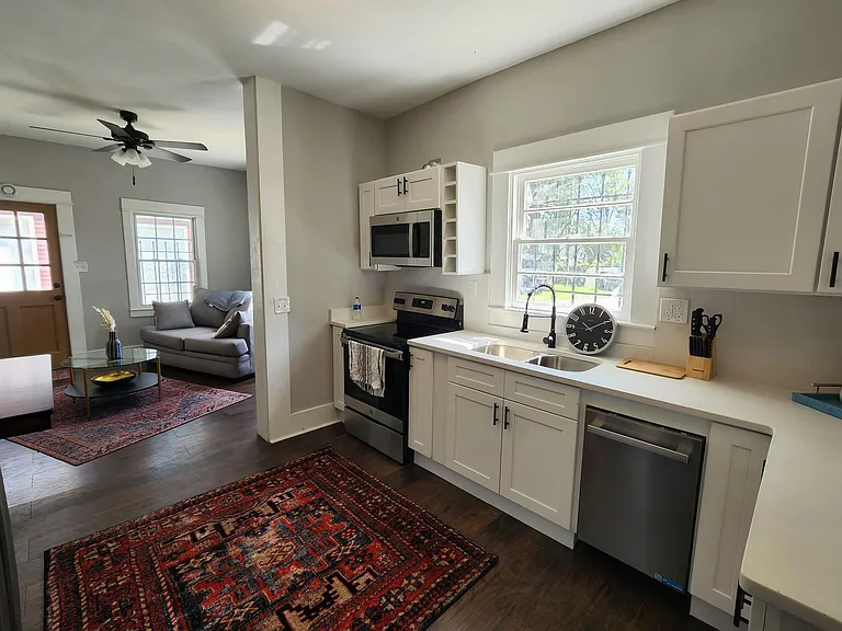 517 E Anderson Ln #A — Photo 2