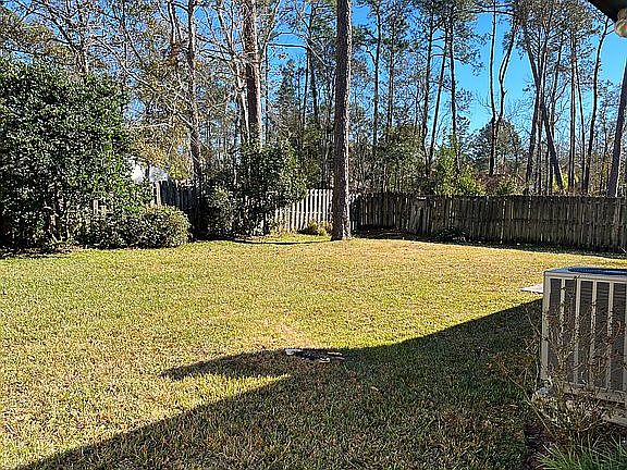 3rd image of 3045 Bridgeview Dr