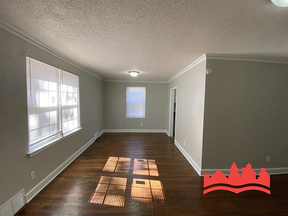 2nd image of 1874 Vollintine Ave