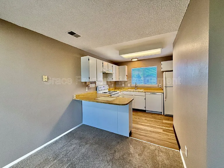 8635 Clay St #416 — Photo 6