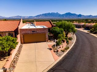 1058 W Calle Del Vencejo, Green Valley, AZ 85622