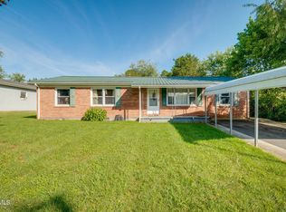 175 Ridgeway St, Bluff City, TN 37618