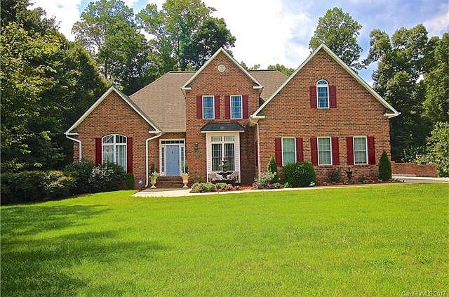 1st image of 129 Golden Oak Dr
