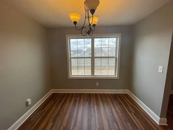 226 Azalea Dr — Photo 3