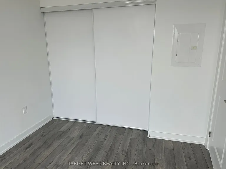 15 Skyridge Dr #2303 — Photo 4