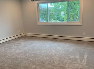 201 Birch Ave APT 2, Farmingdale, NY 11735