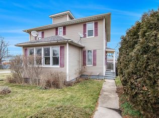 902 Union St, Mishawaka, IN 46544