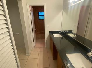 6086 Live Oak Ct, Fort Lauderdale, FL 33319