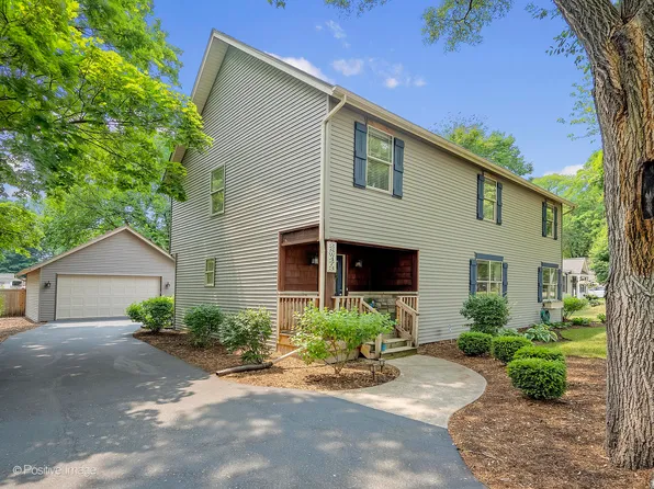 28W473 Main St, Warrenville, IL 60555