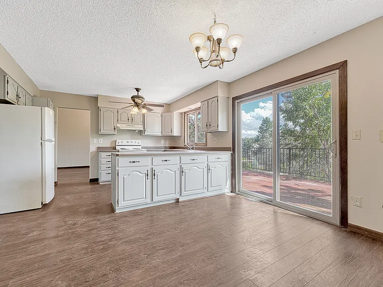 7932 E Windcrest Row — Photo 8